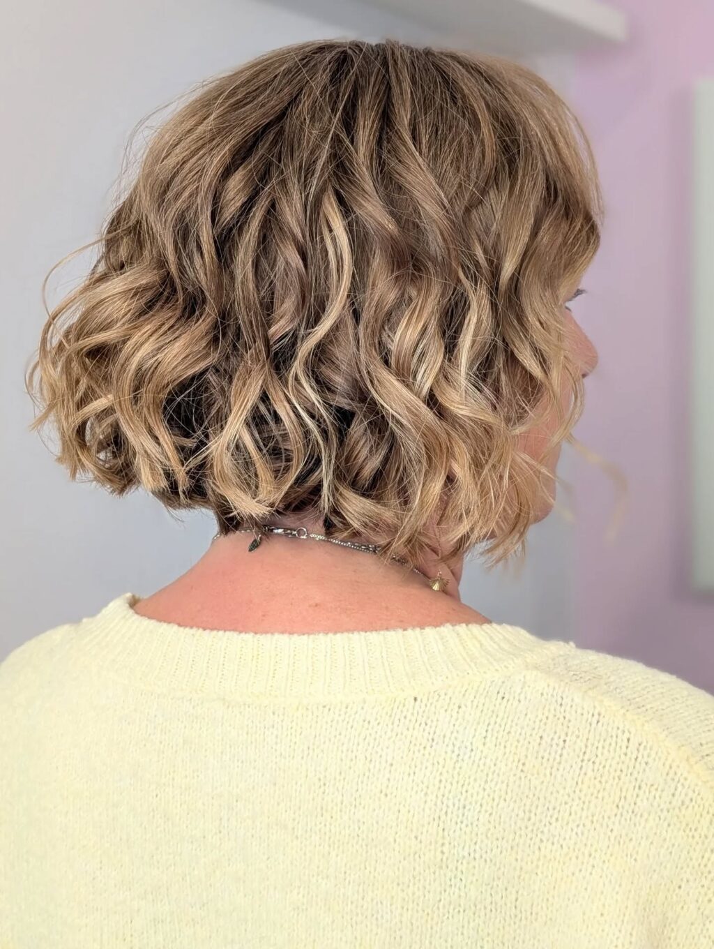 Instagram post from apartament_192. This post is in position 1.