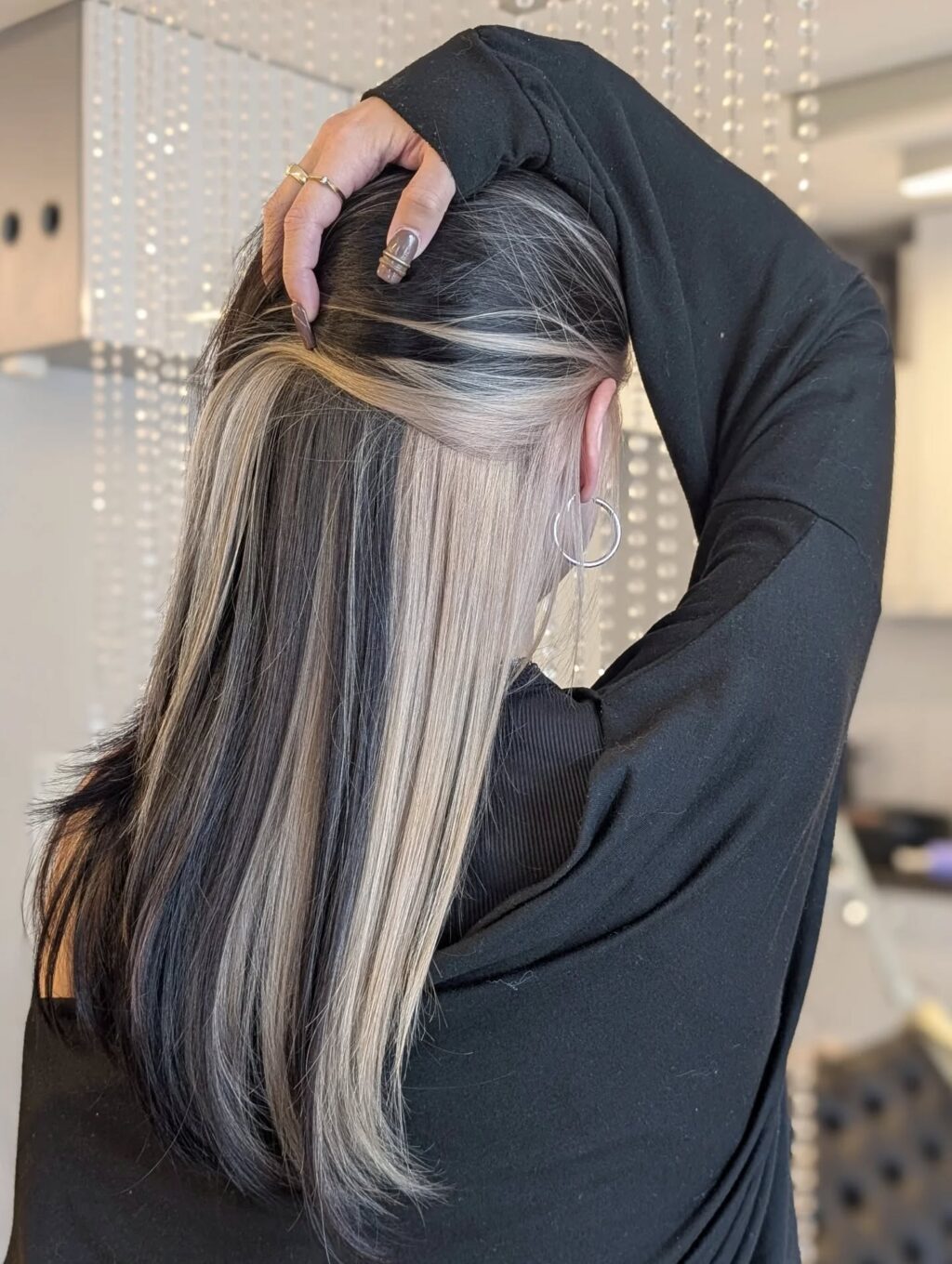 Instagram post from apartament_192. This post is in position 0.