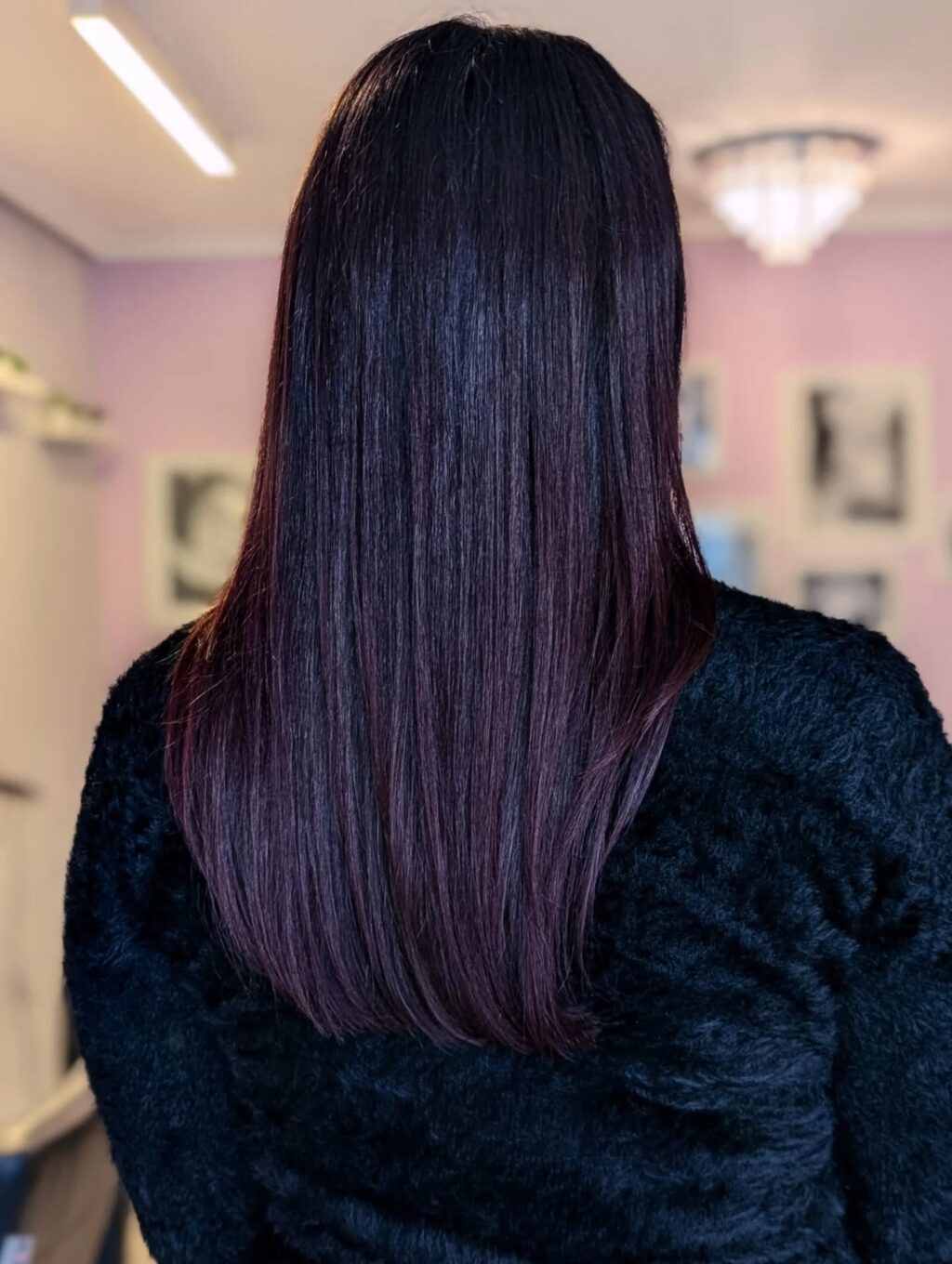 Instagram post from apartament_192. This post is in position 0.