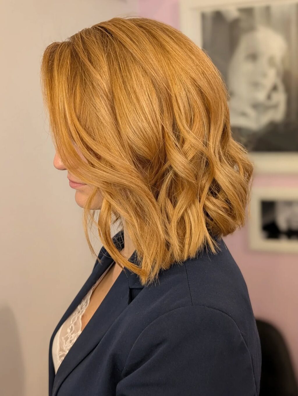 Instagram post from apartament_192. This post is in position 0.